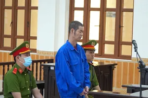 17 năm tù cho kẻ giết người có lệnh truy nã đặc biệt lẩn trốn suốt 20 năm