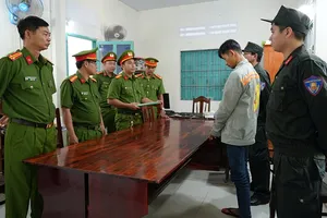 Vừa ra tù lại tiếp tục đi cướp giật