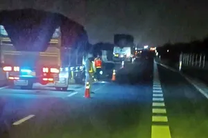 Tai nạn trên cao tốc Vĩnh Hảo-Phan Thiết khiến 1 phụ xe tử vong