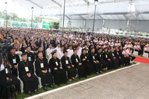 Hàng chục ngàn người dự Lễ kỷ niệm 50 năm thành lập Giáo phận Phan Thiết