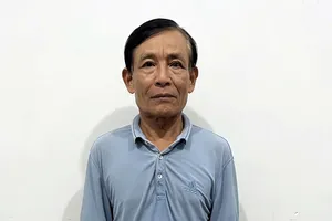 Từ TP.HCM ra Bình Thuận thăm người thân thì bị bắt theo lệnh truy nã