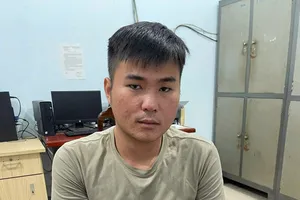 Kẻ cướp giật iPhone bị bắt sau 2 giờ truy xét 