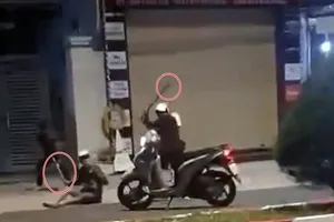 Truy bắt nhóm thanh niên truy sát người trên đường phố