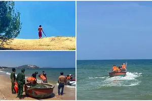 Phê ma túy, cầm hung khí bơi ra biển cố thủ 