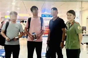 Trục xuất 2 người đàn ông Trung Quốc đến Bình Thuận tìm vợ