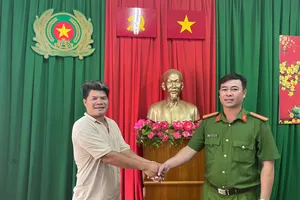 Nhận lại hơn 100 triệu đồng sau 1 tháng chuyển nhầm