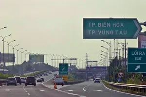 Rà soát vị trí đặt biển địa danh tỉnh, thành mới trên các tuyến cao tốc