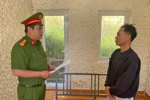 Truy tìm người phụ nữ trong vụ lừa chủ khách sạn chiếm đoạt 3,8 tỉ đồng