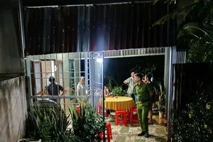 Cha mẹ dọn đồ chạy lũ, bé gái 4 tuổi trượt chân bị lũ cuốn trôi tử vong