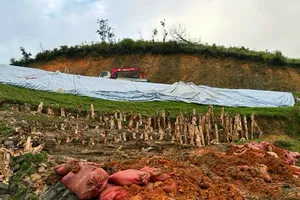 Phá dỡ một phần ngưỡng tràn xả lũ, sự cố ở hồ Cay An cơ bản được xử lý