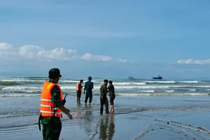 Huy động biên phòng, công an tìm kiếm du khách mất tích tại vùng biển Kê Gà
