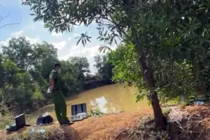 2 ngày, phát hiện thi thể 2 người đàn ông tử vong úp mặt dưới nước