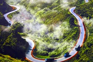 Cấm xe có trọng tải hơn 3,5 tấn lưu thông qua đèo Tà Nung