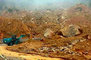 Cục Đường bộ hỗ trợ khẩn cấp 5.000 rọ đá cho Lâm Đồng giải quyết tắc đường