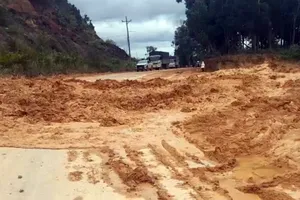 Lâm Đồng có 186 điểm sạt lở khiến giao thông nhiều khu vực bị chia cắt
