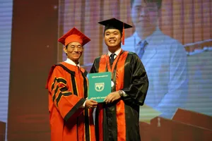 Cậu học trò quê Tánh Linh thành thủ khoa bác sĩ nội trú Đại học Y khoa Phạm Ngọc Thạch