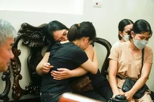 Các anh nằm xuống, giữ những nếp nhà bình yên 