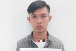 Tây Ninh tạm giữ thanh niên dùng biển số giả, tông xe csgt rồi bỏ chạy