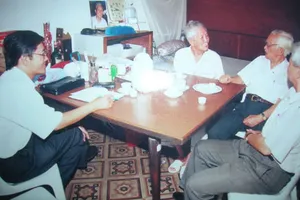 Ngày xuân đi tết thầy