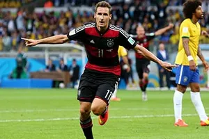 Vượt Ro “béo”, Klose thiết lập kỷ lục mới cho World Cup