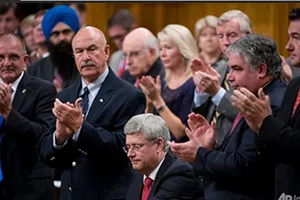 Canada tham gia không kích IS