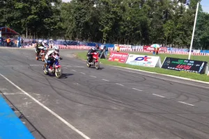 Quang Tuấn Thanh vô địch đua xe môtô chuyên nghiệp toàn quốc