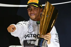 Rosberg không có điểm, Hamilton lên ngôi vô địch thế giới