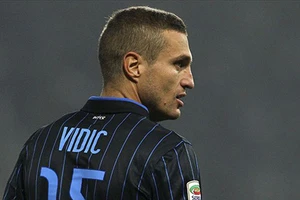 Sự thật vụ Vidic trở lại M.U vào tháng 1