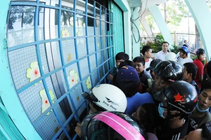 Vé của trận ĐT Long An - HA Gia Lai sẽ được bán qua đường công văn