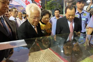 Sách quý 300 tuổi ở Đường sách TP.HCM