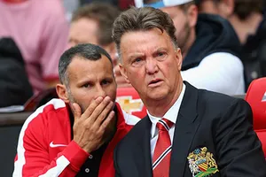 Scholes giật dây, xúi Ryan Giggs bỏ Man Utd