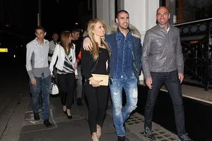 Sao M.U và Man City rủ nhau đi ăn đêm