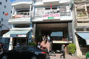 Chủ khách sạn để khách đi ngủ nhờ bồi thường 4 triệu đồng