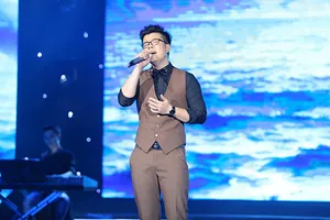 Vi Thùy Linh bị Đinh Mạnh Ninh chinh phục