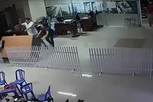 Cư dân đại náo văn phòng ban quản lý chung cư Phú Thọ Hòa 