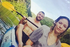 Siêu sao người Italia bất ngờ lộ ảnh chụp ở Vịnh Hạ Long