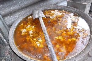 Tiêu hủy gần 360 kg mỡ không nguồn gốc