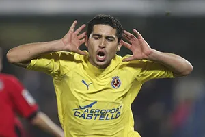 Sao Argentina hối hận vì từ chối M.U