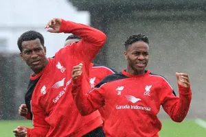 Liverpool đồng ý bán, Sterling sẽ cùng Man City đến Việt Nam