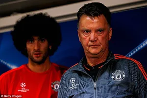 Van Gaal gây sốc với một tiền đạo hoàn toàn mới