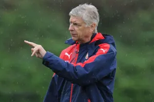 Bị chỉ trích lừa dối người hâm mộ, Wenger ‘phản pháo’