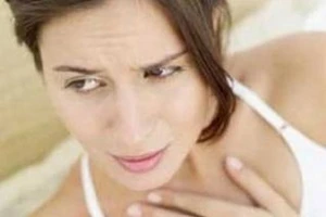 Làm thế nào khi bị khản giọng?