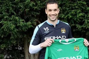 Cựu thủ môn Man City qua đời