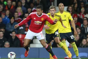 Sốc: Áo đấu Depay bán chạy thứ 3 thế giới