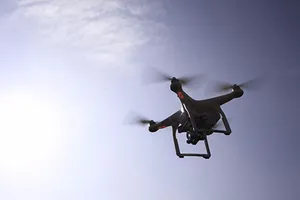 Drone va chạm máy bay, 137 hành khách thoát chết