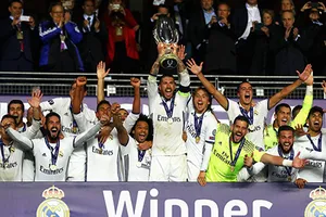 Real giành siêu cúp châu Âu trong cảnh trở về từ cõi chết