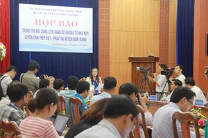 Họp báo về việc di dời Nhà máy thép Việt Pháp