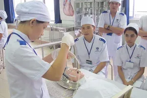 Bác sĩ tương lai được đào tạo theo mô hình 6+3