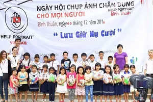 Help Portrait Việt Nam:Lưu giữ khoảnh khắc bên gia đình