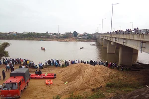 Tìm thấy thi thể thầy giáo mất tích trên sông Thạch Hãn